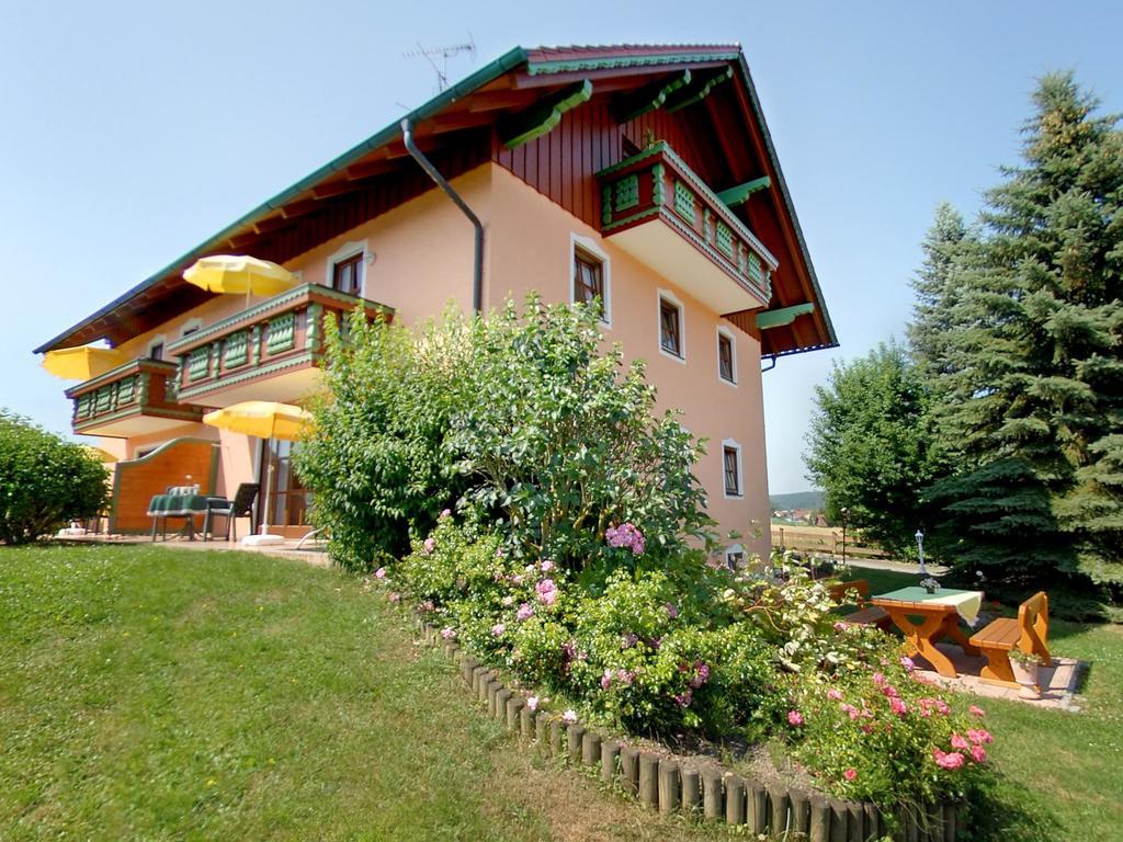 Ferienwohnung Cornelia Бад-Бірнбах Екстер'єр фото